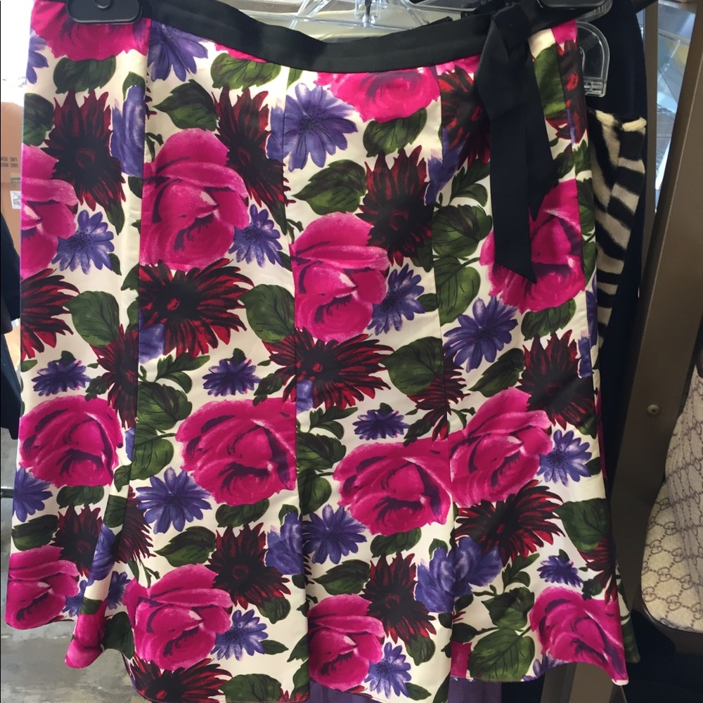 Tibi - Picture 2 of 3